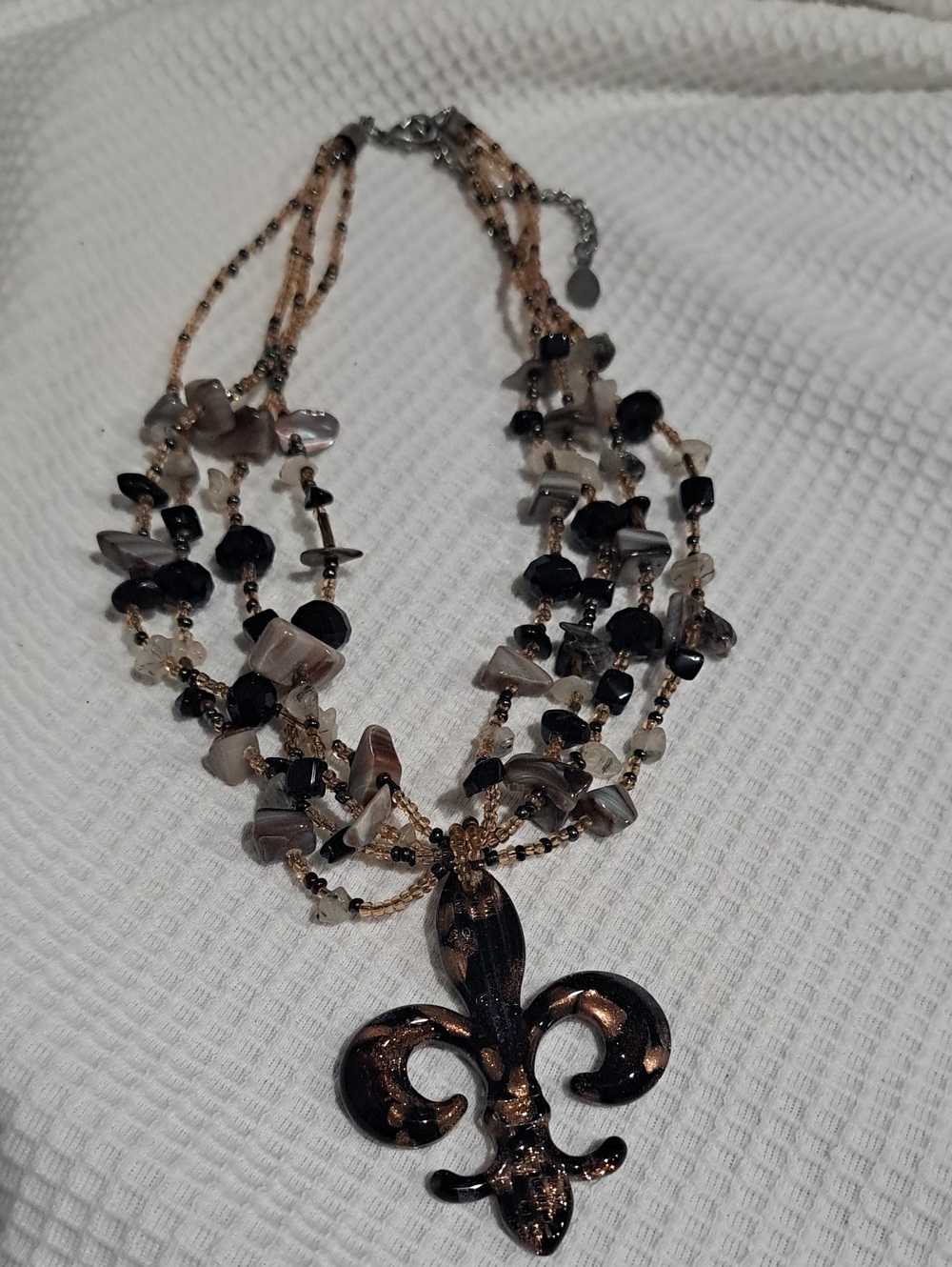 Fleur-de-Lis Necklace 9/28